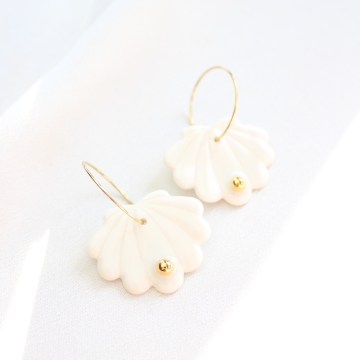 KOLCZYKI MUSZELKI NA KÓŁKACH 